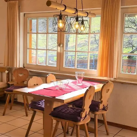 Hotel apartamentowy Ehrenmaettlehof Faisst 4*